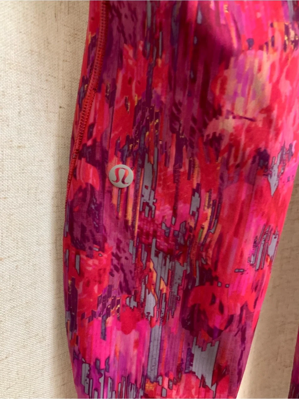 lululemon athletica excellent like